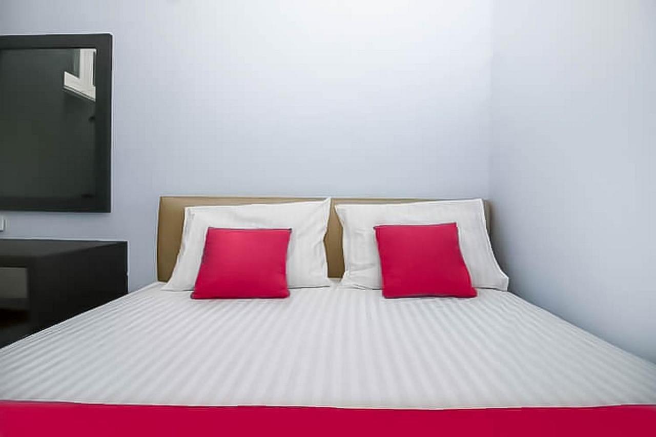 Reddoorz Near Stasiun Lawang Otel Dış mekan fotoğraf